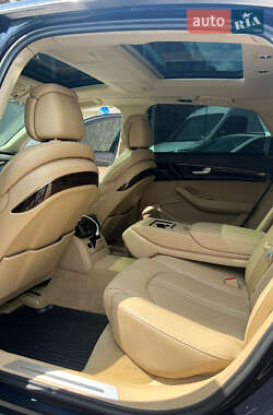 Седан Audi A8 2011 в 