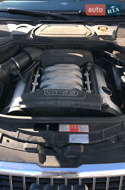 Седан Audi A8 2006 в 