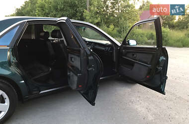 Седан Audi A8 1997 в 