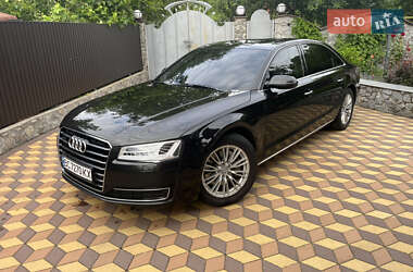 Седан Audi A8 2017 в 