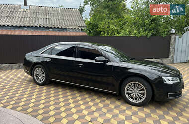 Седан Audi A8 2017 в 