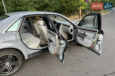 Седан Audi A8 1995 в 