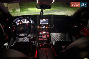 Седан Audi A8 2014 в 