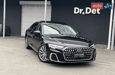 Седан Audi A8 2022 в 