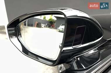 Седан Audi A8 2022 в 