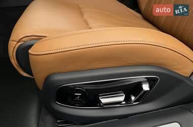Седан Audi A8 2022 в 