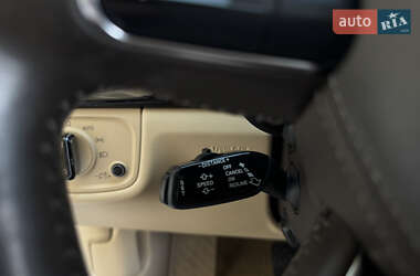 Седан Audi A8 2013 в 