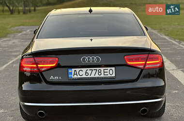Седан Audi A8 2012 в 
