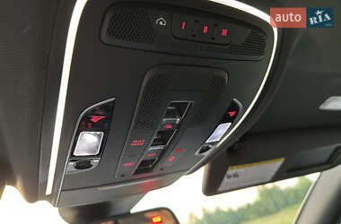 Седан Audi A8 2012 в 