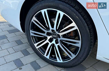 Седан Audi A8 2013 в 