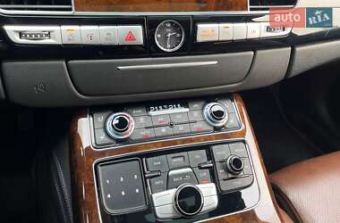 Седан Audi A8 2015 в 