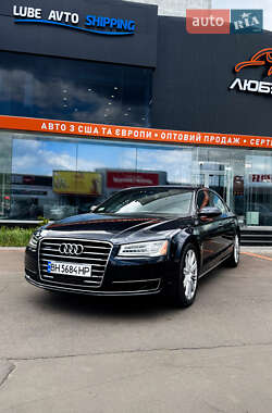 Седан Audi A8 2016 в 