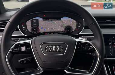 Седан Audi A8 2021 в 