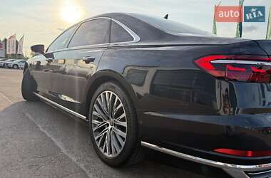 Седан Audi A8 2019 в 