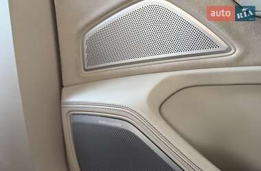 Седан Audi A8 2019 в 