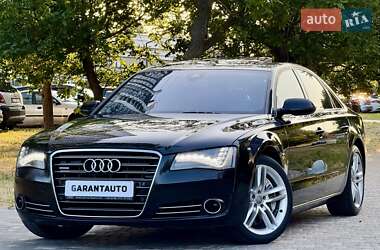 Седан Audi A8 2010 в Одесі