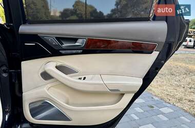 Седан Audi A8 2010 в 