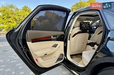 Седан Audi A8 2010 в 