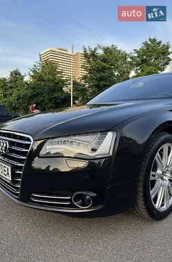 Седан Audi A8 2013 в 