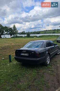 Седан Audi A8 1998 в 