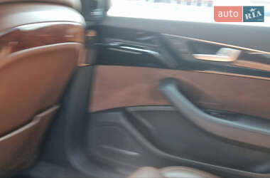 Седан Audi A8 2014 в 