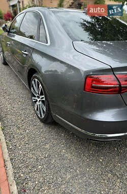 Седан Audi A8 2014 в 