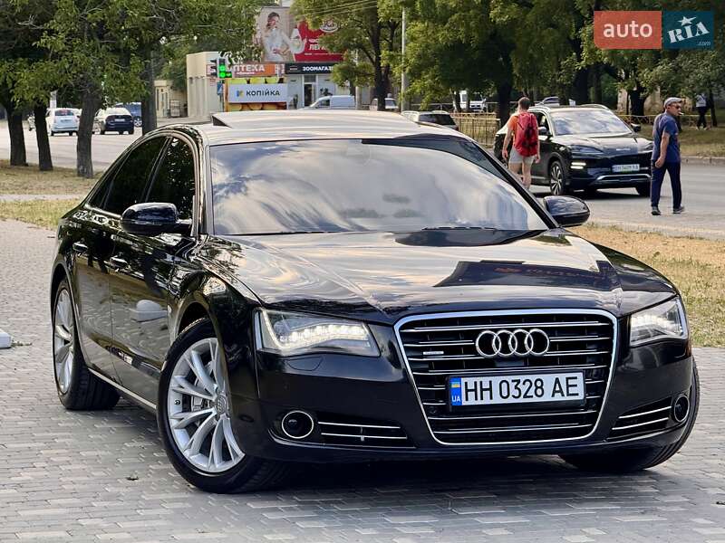 Седан Audi A8 2011 в Одессе
