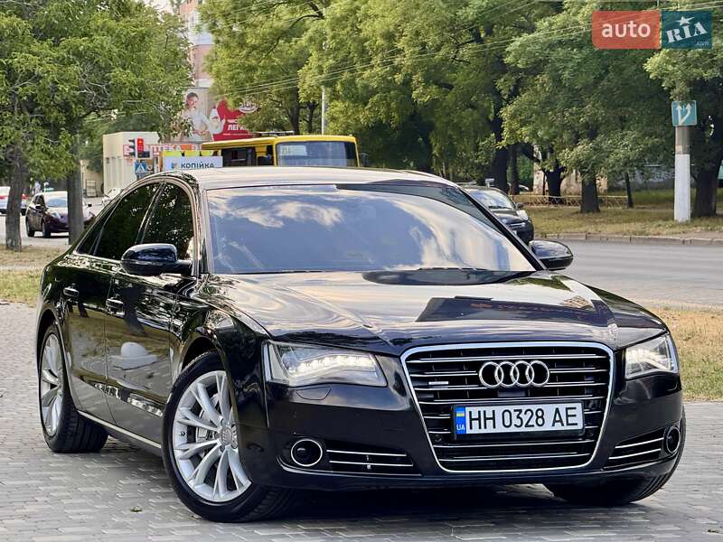 Седан Audi A8 2011 в Одессе