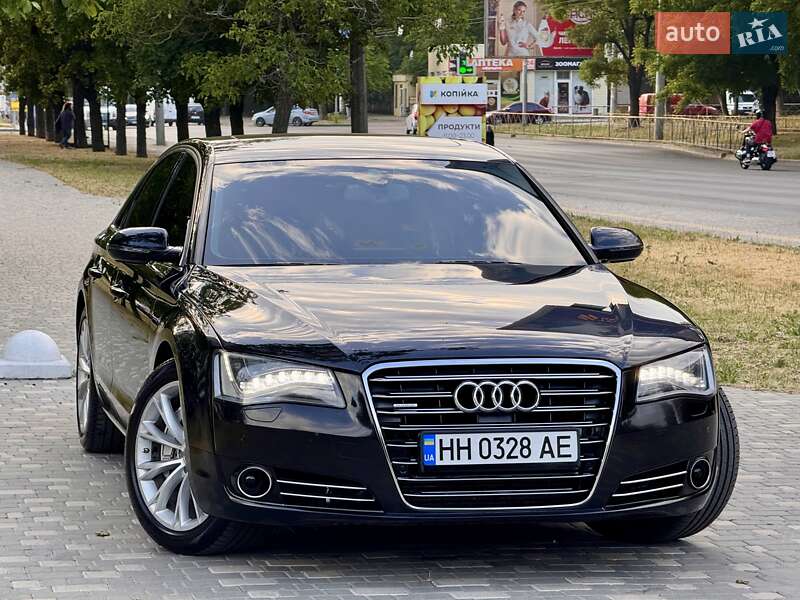 Седан Audi A8 2011 в Одессе