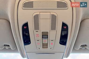 Седан Audi A8 2011 в 