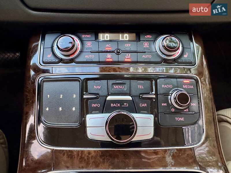 Седан Audi A8 2011 в Одессе
