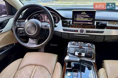 Седан Audi A8 2011 в 