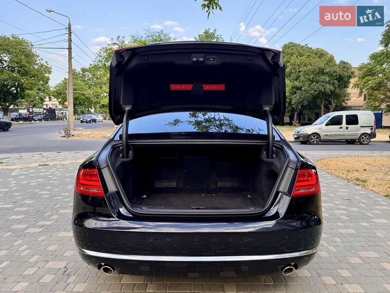 Седан Audi A8 2011 в Одессе