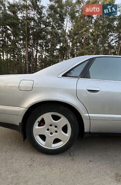 Седан Audi A8 2001 в 