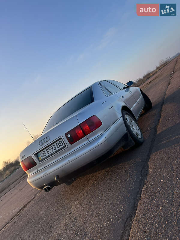 Седан Audi A8 2001 в Борзні