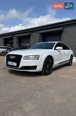 Седан Audi A8 2015 в 