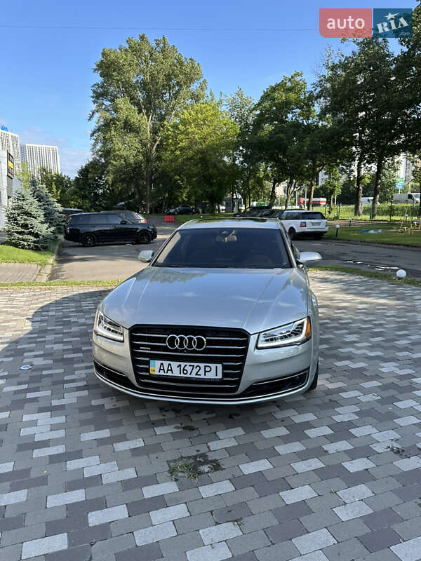 Седан Audi A8 2014 в 