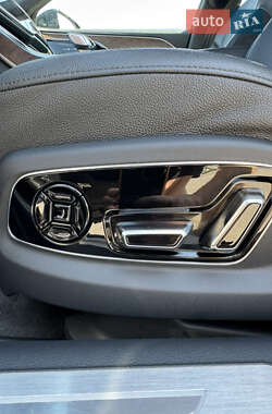 Седан Audi A8 2021 в 