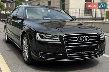 Седан Audi A8 2017 в 