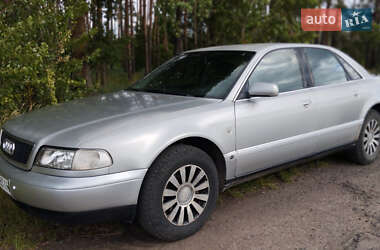 Седан Audi A8 1995 в 