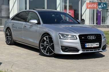 Седан Audi A8 2015 в Одессе