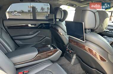 Седан Audi A8 2015 в 