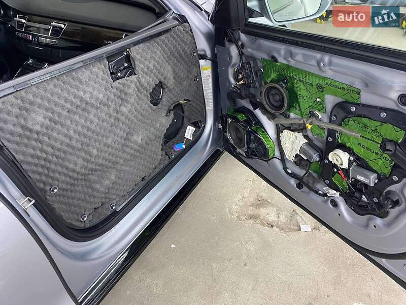 Седан Audi A8 2015 в Одессе