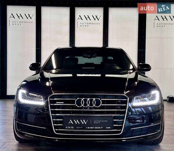 Седан Audi A8 2013 в Львове