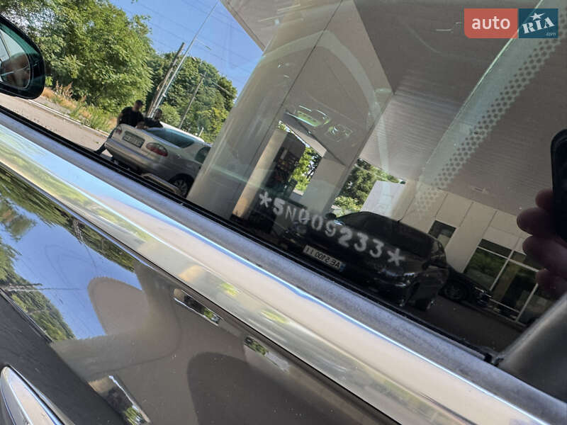 Седан Audi A8 2005 в Днепре