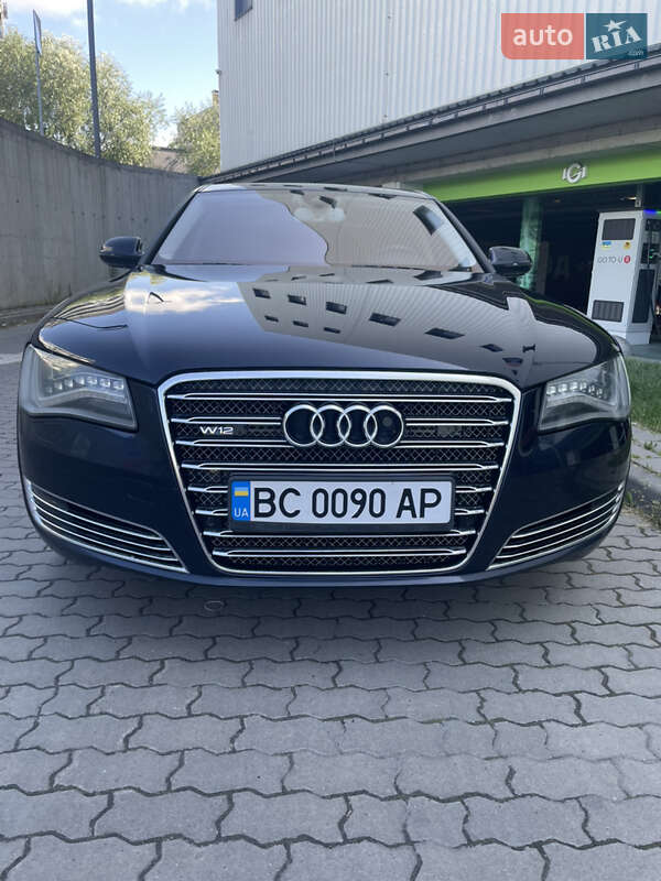 Седан Audi A8 2012 в Львове