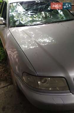 Седан Audi A8 2001 в 