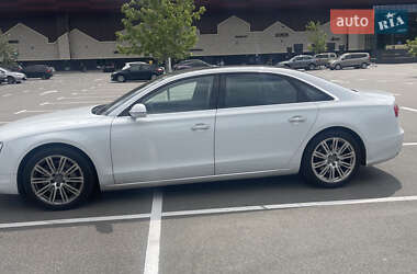 Седан Audi A8 2015 в Києві