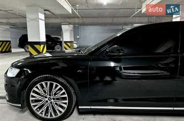 Седан Audi A8 2021 в 