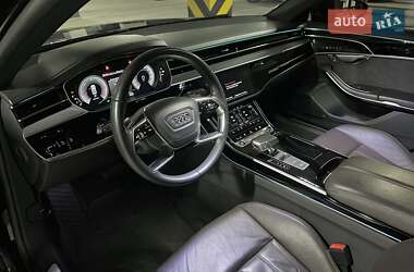 Седан Audi A8 2021 в 